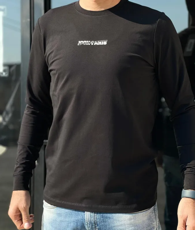 חולצת טי שירט שרוול ארוך של icon paris