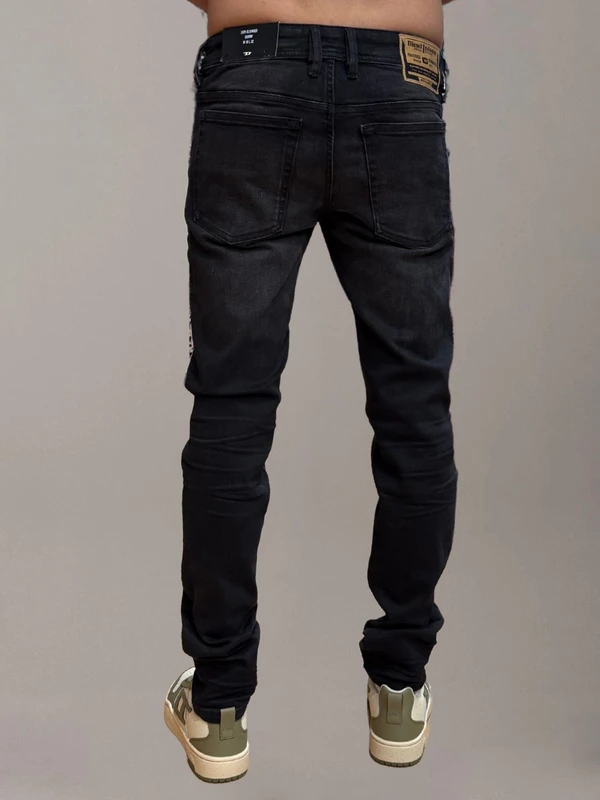 ג׳ינס דיזל לגבר DIESEL 1979- Sleenker גזרת skinny