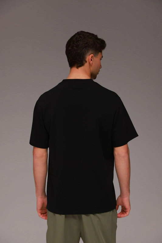 חולצת טישירט שרוול קצר של Roberto Vino