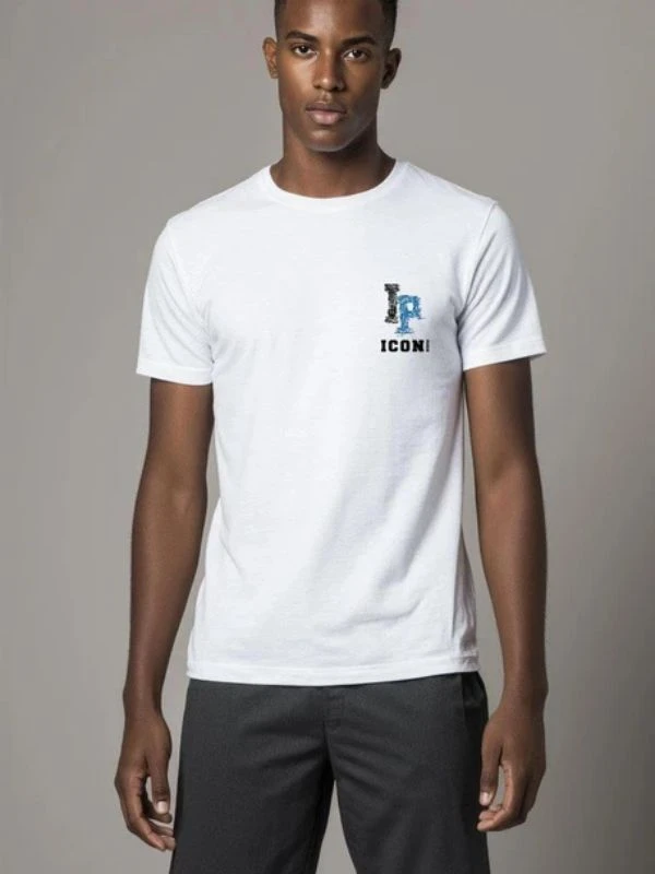 חולצת טי שירט של Icon Paris