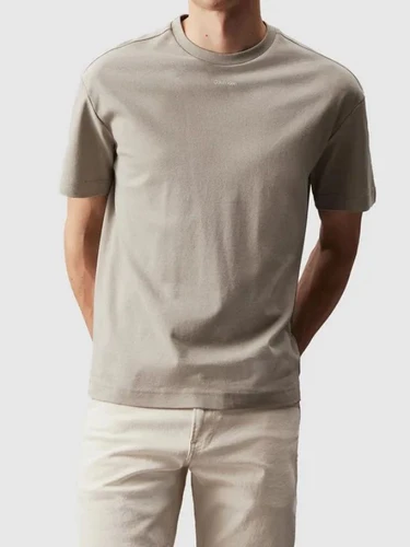 חולצת טי של קלוין קליין calvin klein