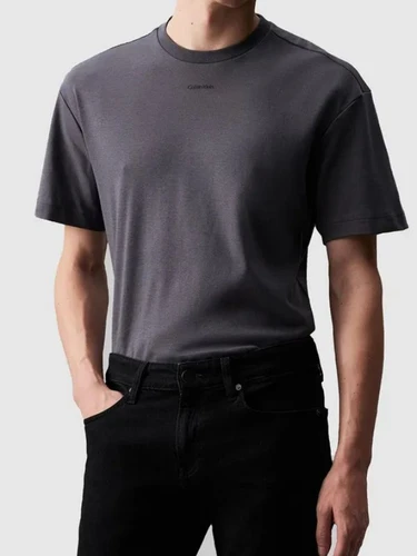 חולצת טי של קלוין קליין calvin klein