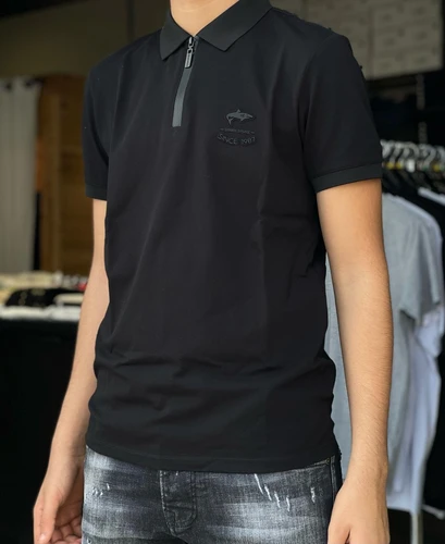 חולצת טי שירט שרוול קצר של shark sport בצבע שחור